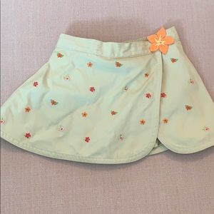 Gymboree girl’s flower skirt
